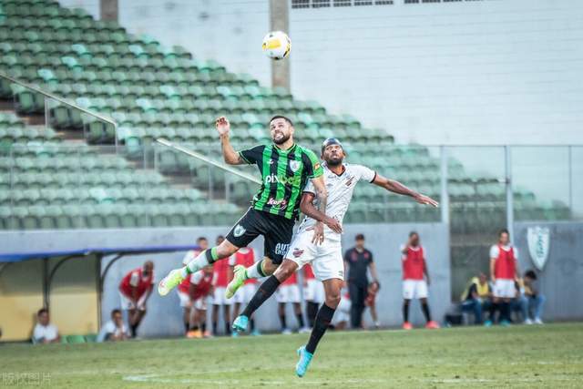 廖三宁20分北控险胜首钢 邹阳22+17福建负深圳